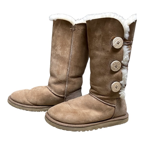 UGG Leather Boots, Size 7, Side Buttons - Picture 3 of 14